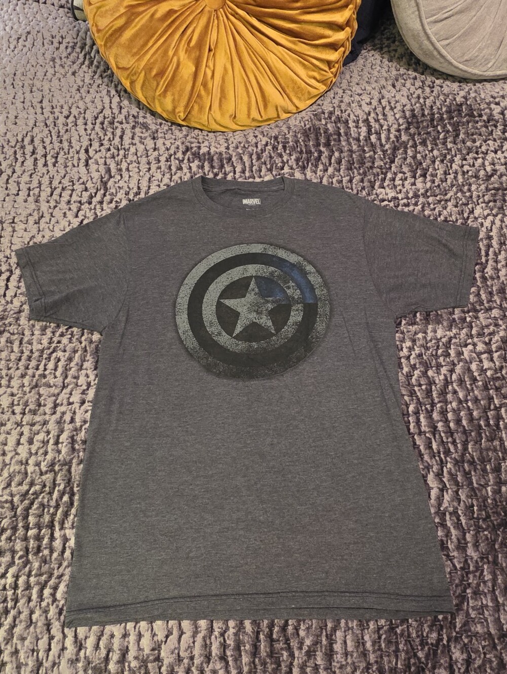 Marvel Men's Gray Captain America Shield Graphic Tee, Size M